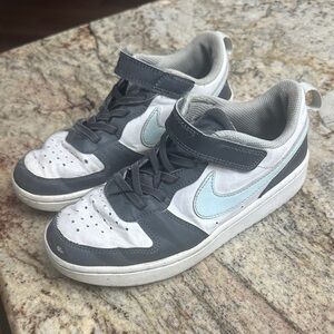 Nike Kids' Gray and Light Blue Sneakers